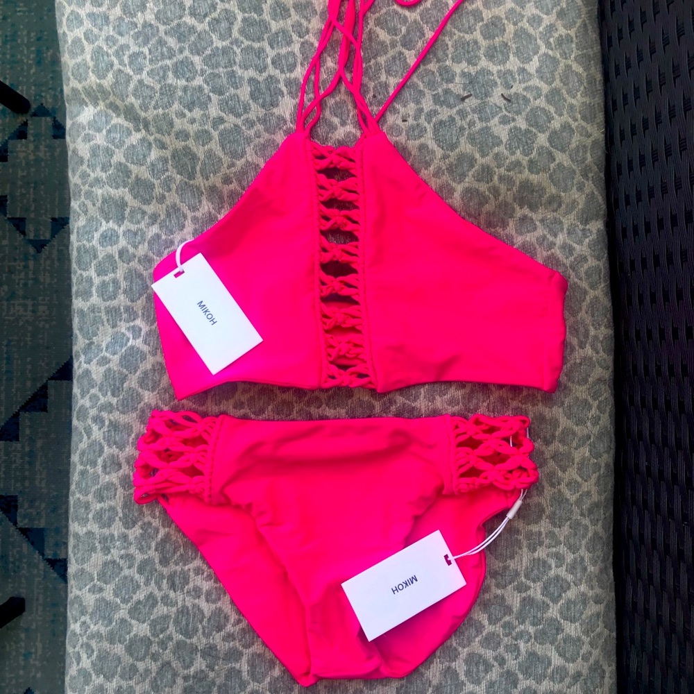 NWT mikoh bathing suit- size M
